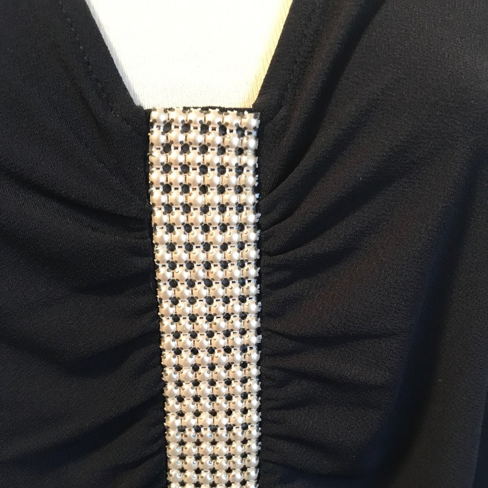 Ladies Top - Picture 6 of 6